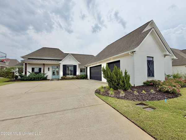 1009 Sapphire Crossing, Flowood, MS 39232