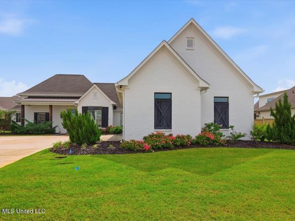 1009 Sapphire Crossing, Flowood, MS 39232