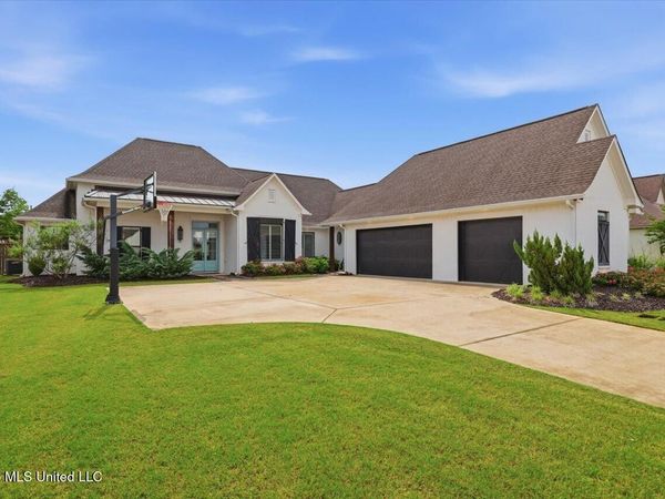 1009 Sapphire Crossing, Flowood, MS 39232