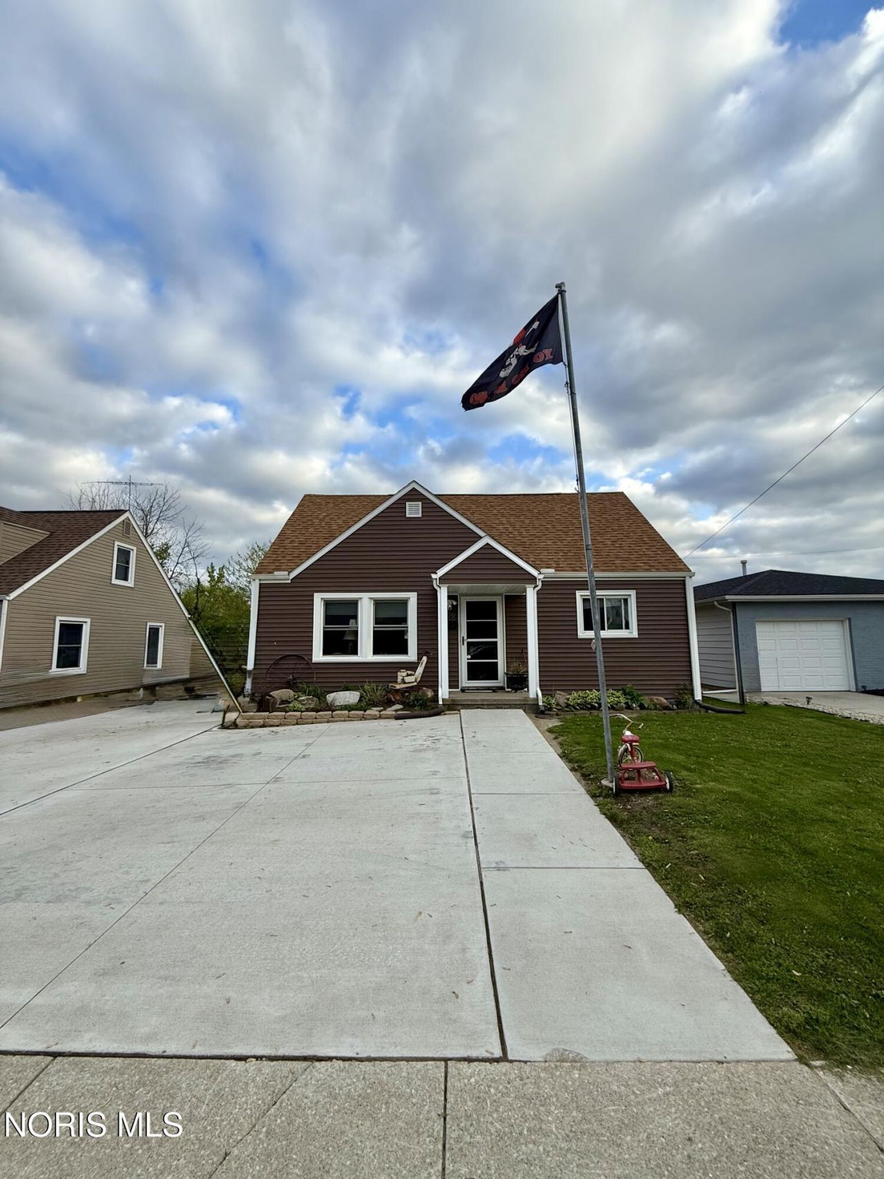 2628 124th Street, Toledo, OH 43611 Main Photo