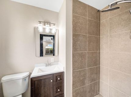 430 Becky Way, Waterford, CA 95386 Photo