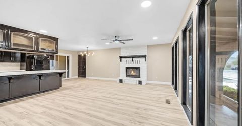 430 Becky Way, Waterford, CA 95386 Photo