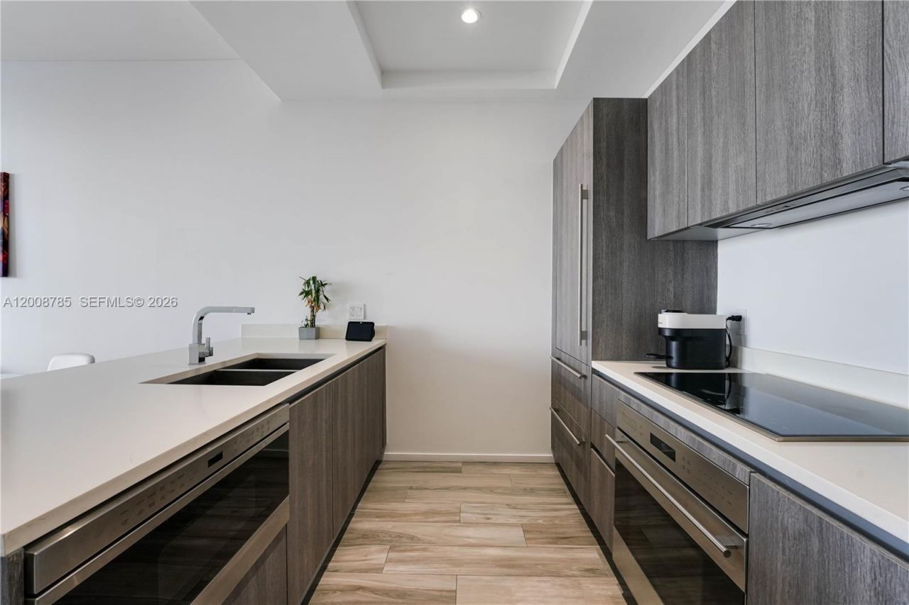 801 S Miami Ave, Unit 5206, Miami, FL 33130 Photo