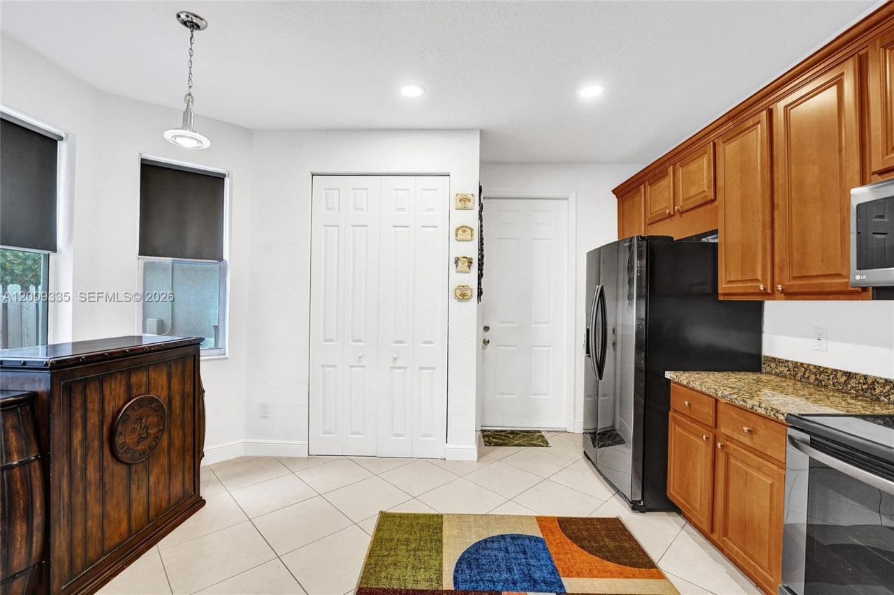 1118 NE 1st Ave , Fort Lauderdale, FL 33304 Photo