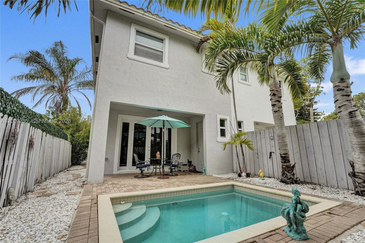 1118 NE 1st Ave , Fort Lauderdale, FL 33304 Photo