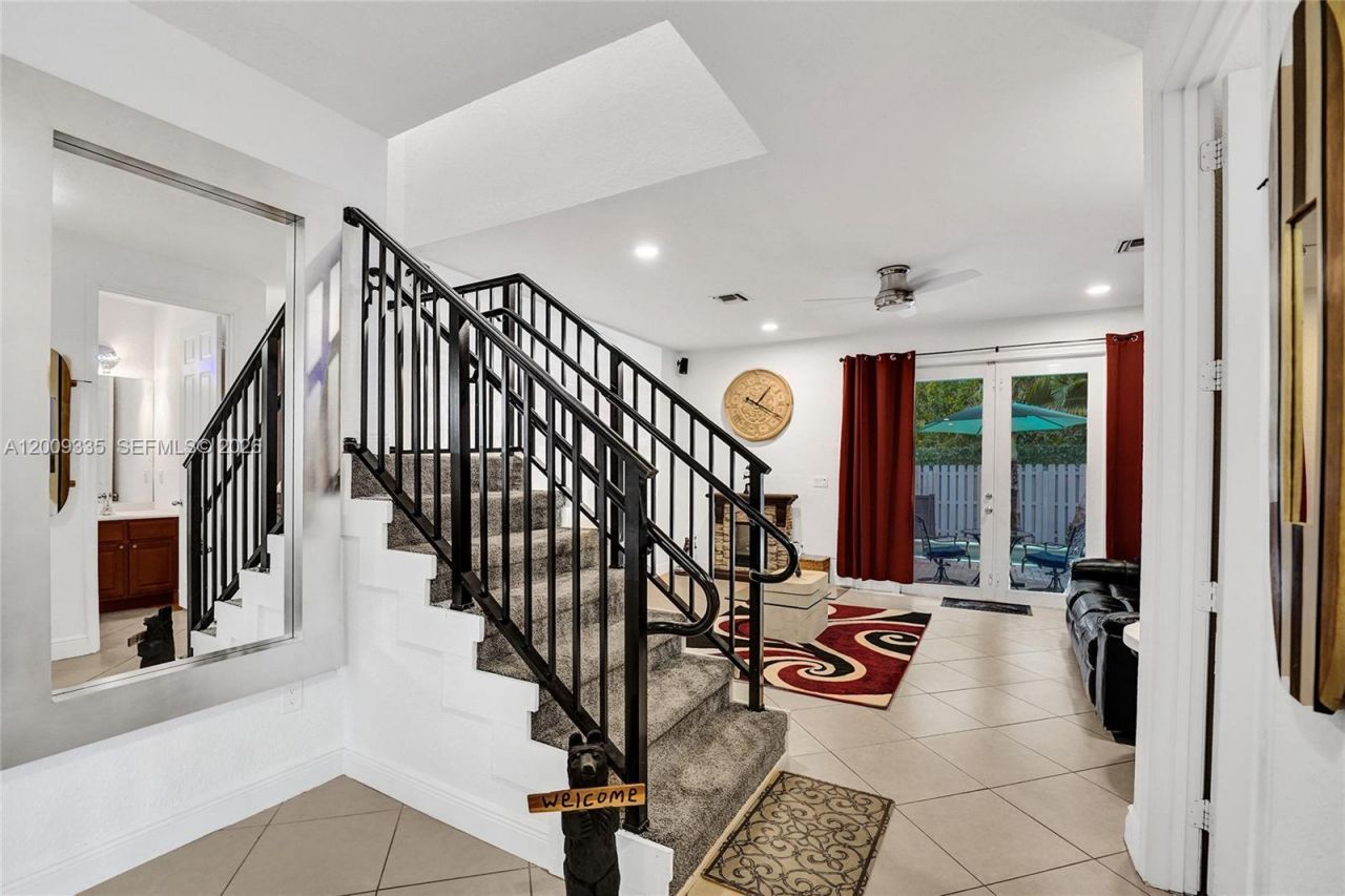 1118 NE 1st Ave , Fort Lauderdale, FL 33304 Photo