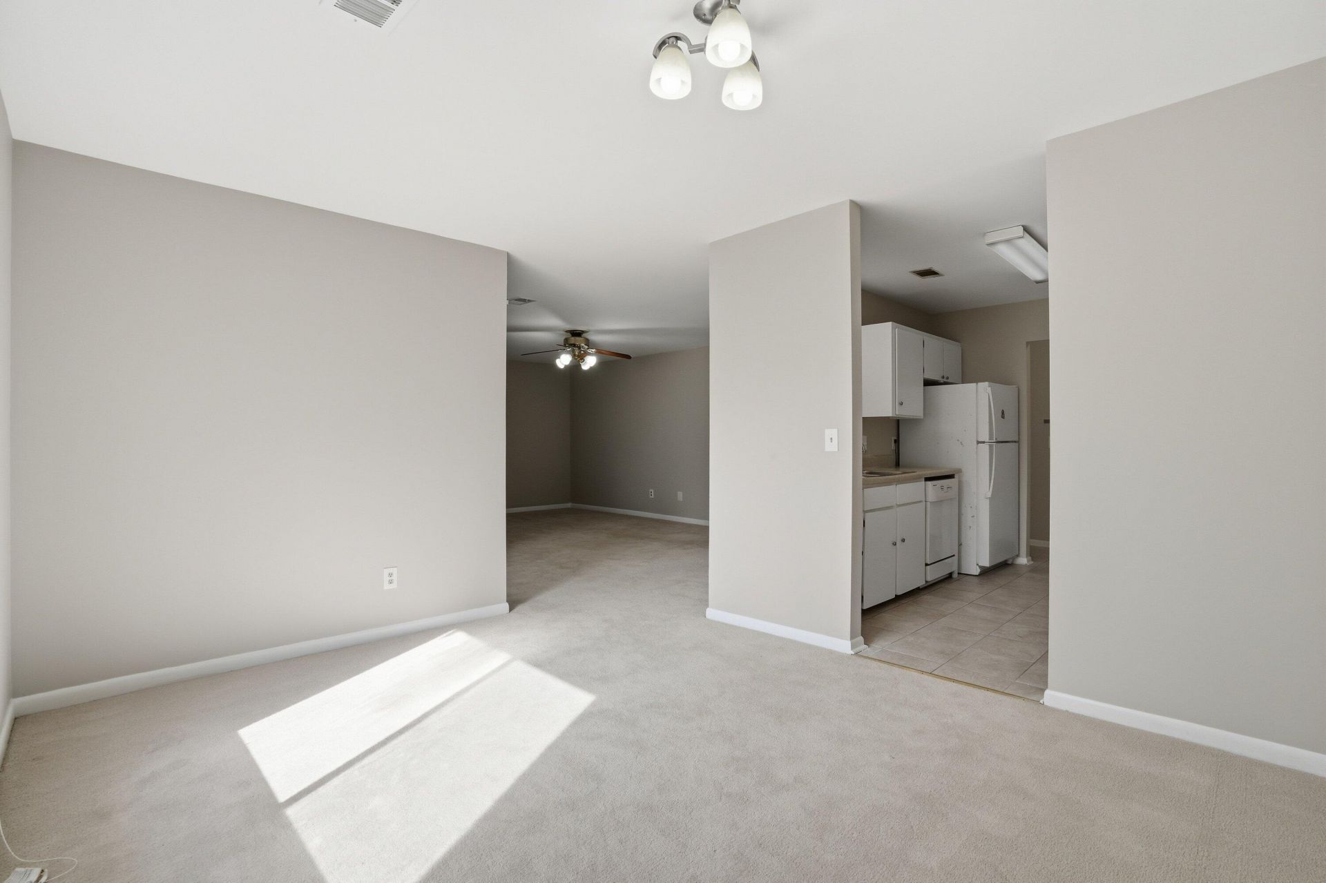 605 Waterwood Drive Photo 11