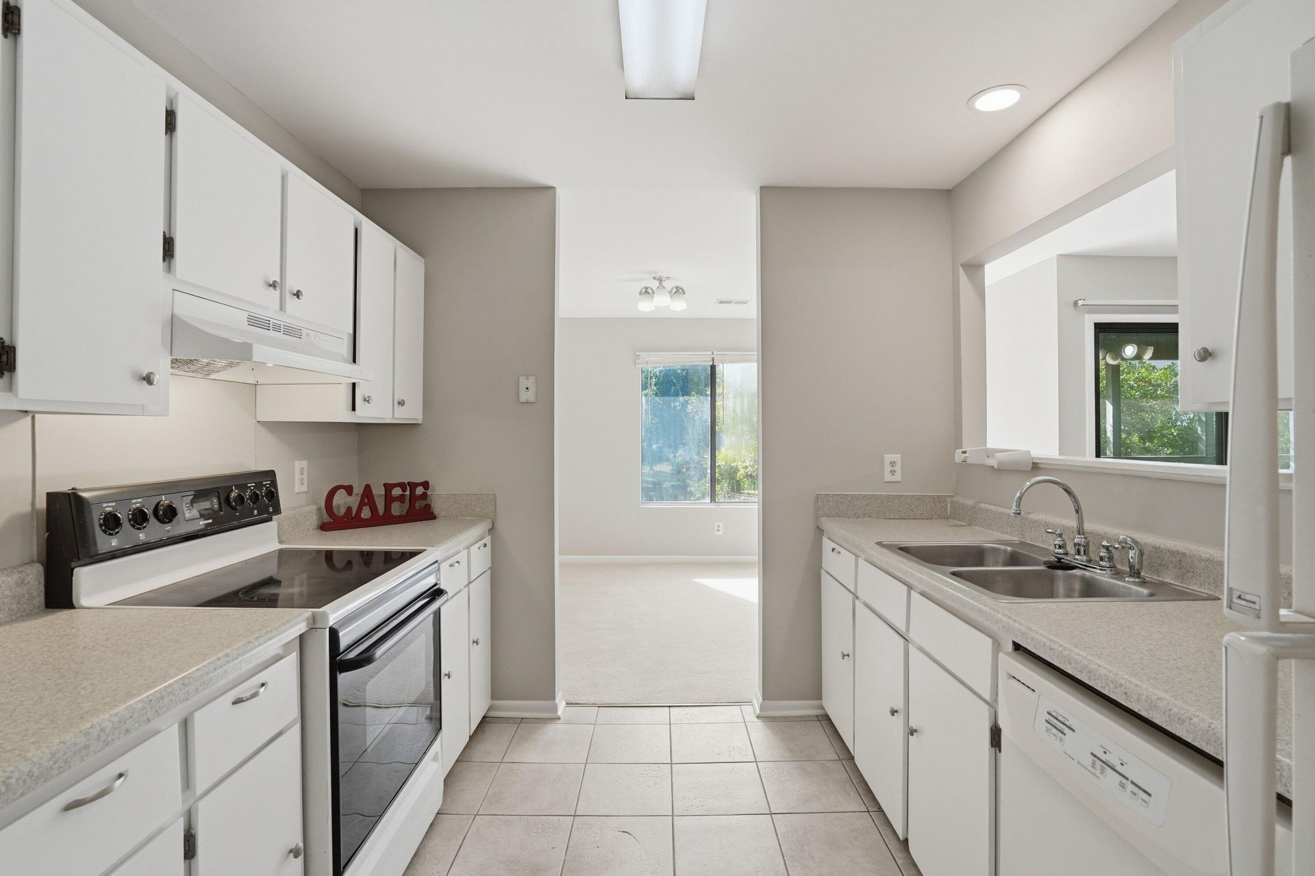 605 Waterwood Drive Photo 15