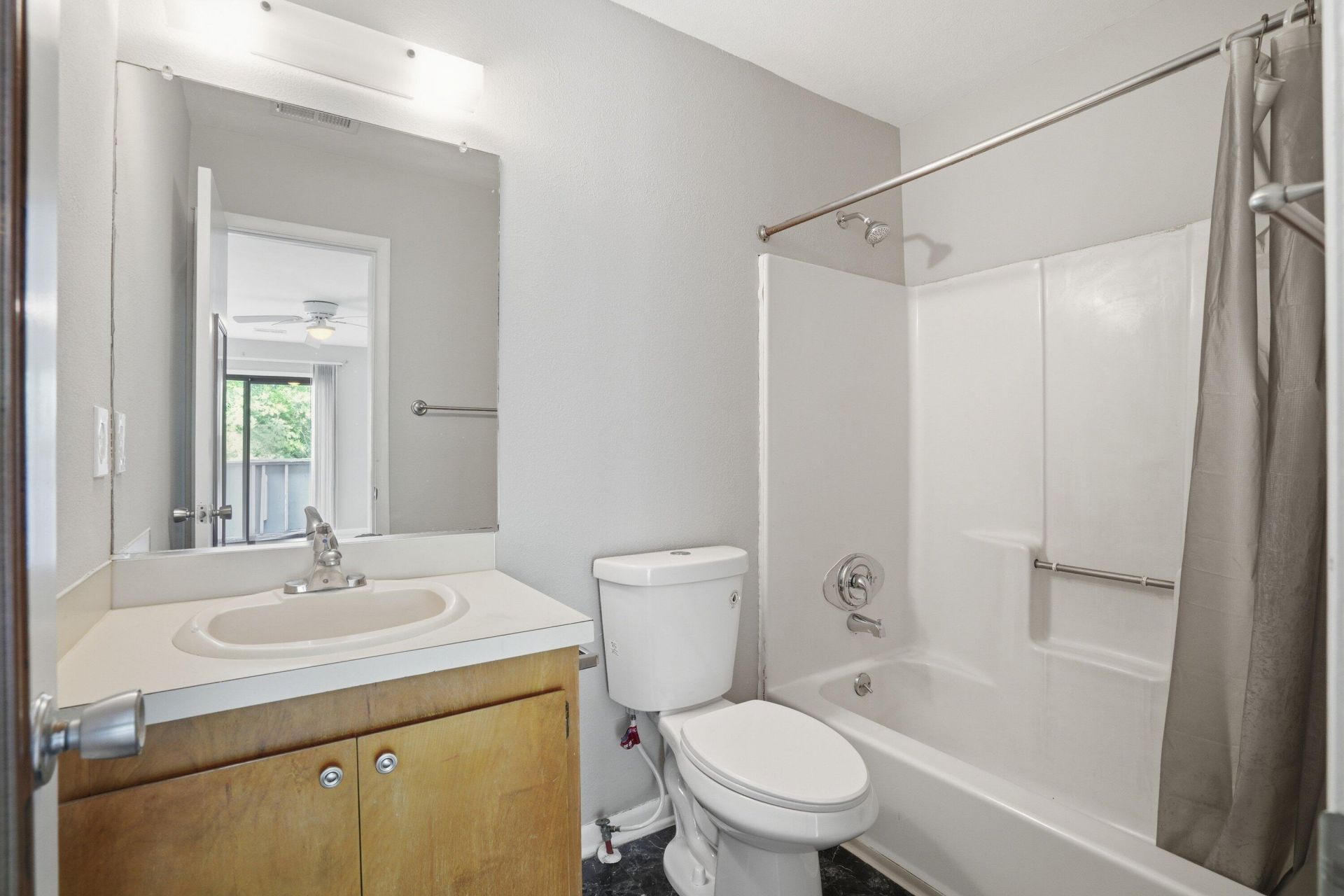 605 Waterwood Drive Photo 24