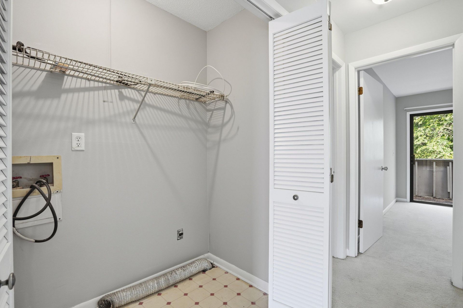605 Waterwood Drive Photo 25