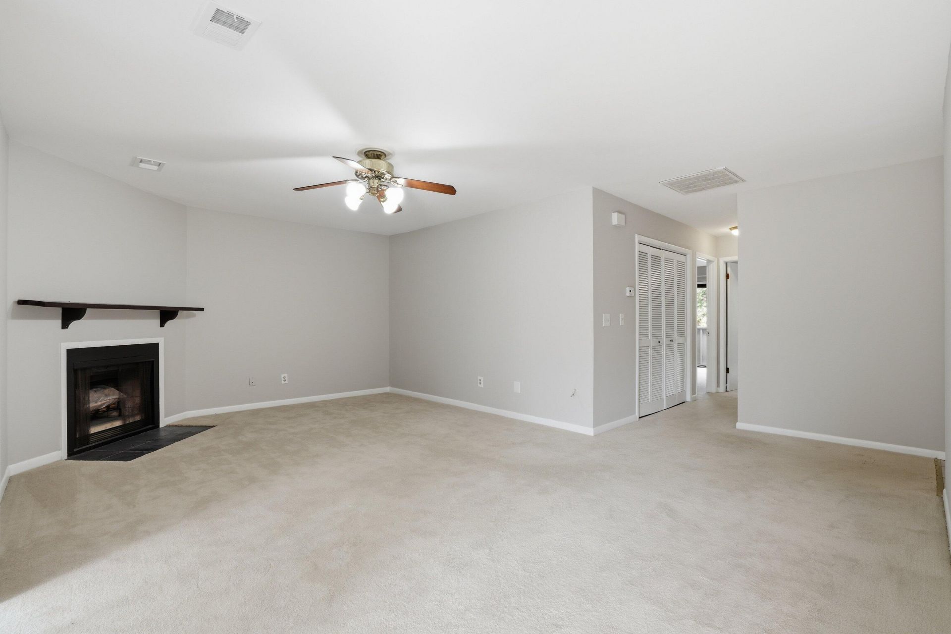 605 Waterwood Drive Photo 8