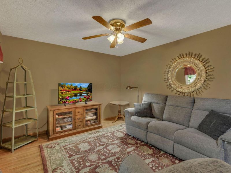 511 Laurel Drive SW, Etna, OH 43062 Photo 6