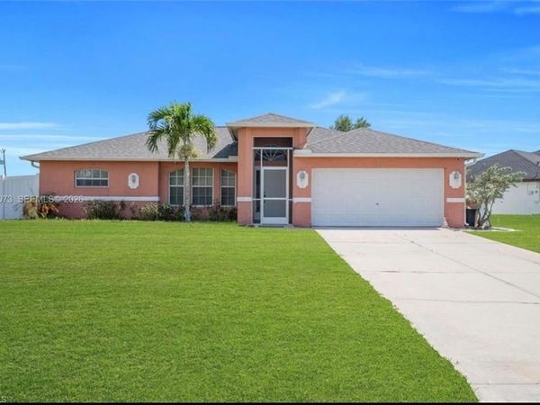 2840 NW 2nd TER , CAPE CORAL, FL 33993