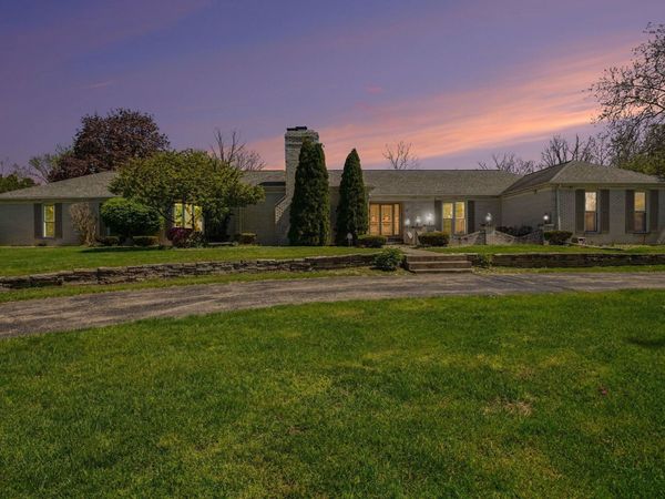 1704 Brookwood Drive, Elkhart, IN 46514