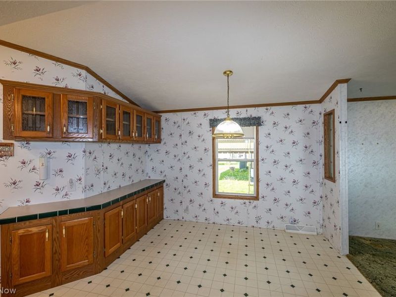 9 Overland Drive, Olmsted Township, OH 44138 Photo 17