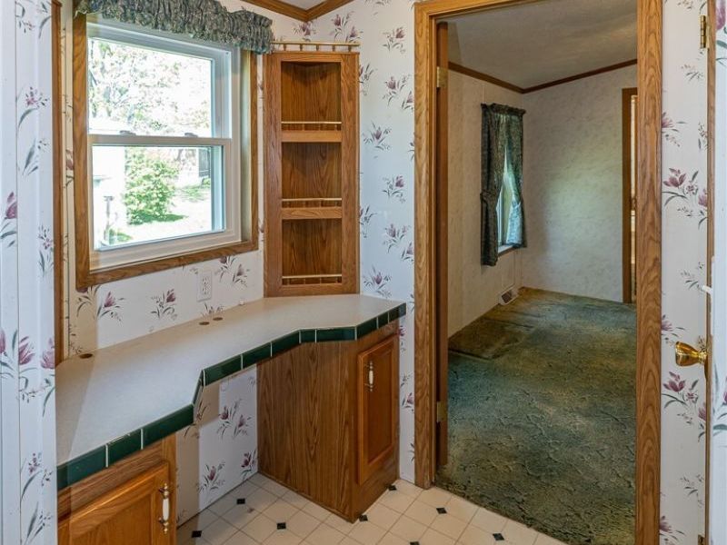 9 Overland Drive, Olmsted Township, OH 44138 Photo 20