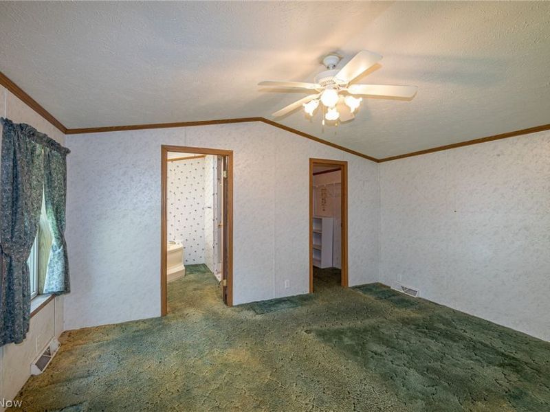 9 Overland Drive, Olmsted Township, OH 44138 Photo 21