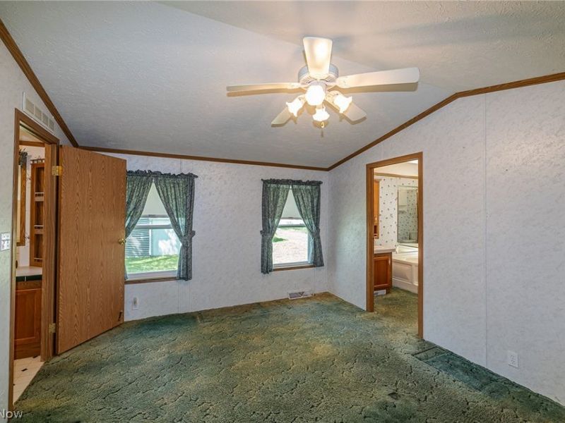 9 Overland Drive, Olmsted Township, OH 44138 Photo 23