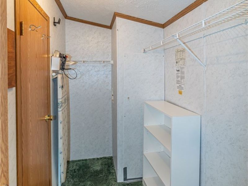 9 Overland Drive, Olmsted Township, OH 44138 Photo 25