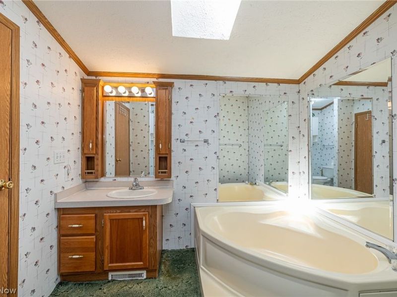 9 Overland Drive, Olmsted Township, OH 44138 Photo 28