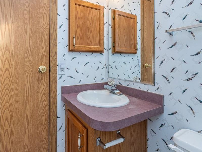 9 Overland Drive, Olmsted Township, OH 44138 Photo 6