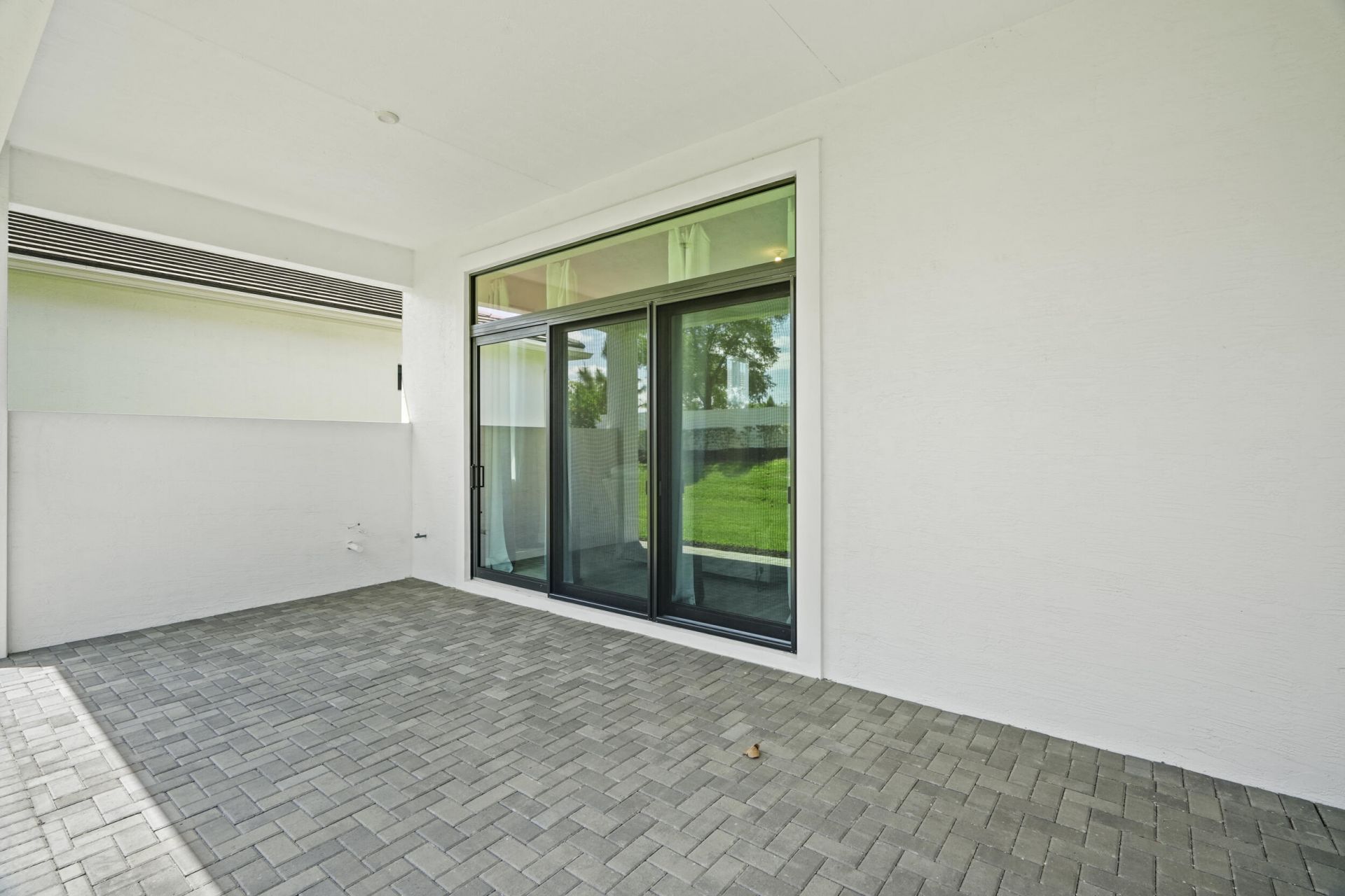 2752 SE Ashfield Drive, Port Saint Lucie, FL 34984 Photo