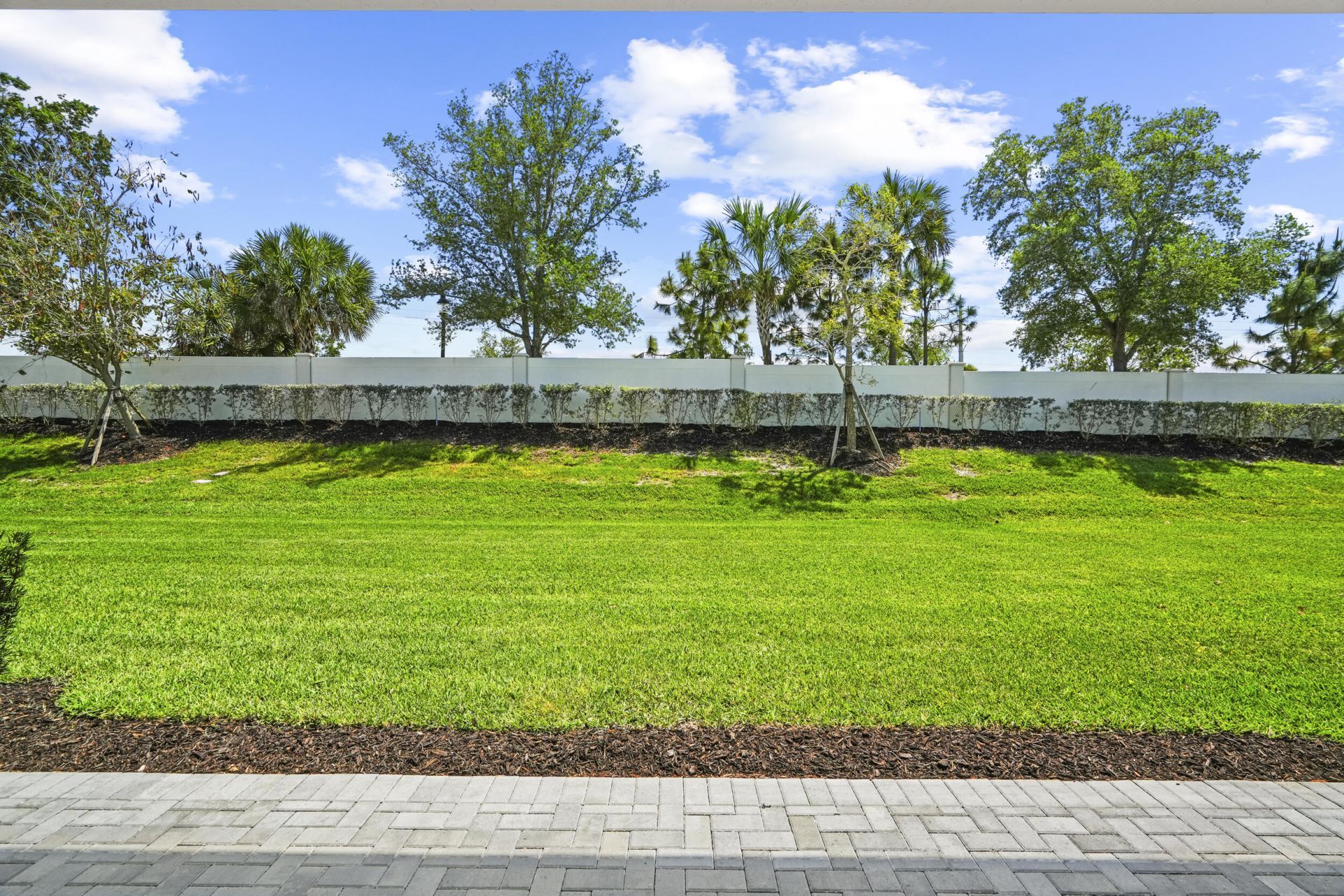 2752 SE Ashfield Drive, Port Saint Lucie, FL 34984 Photo