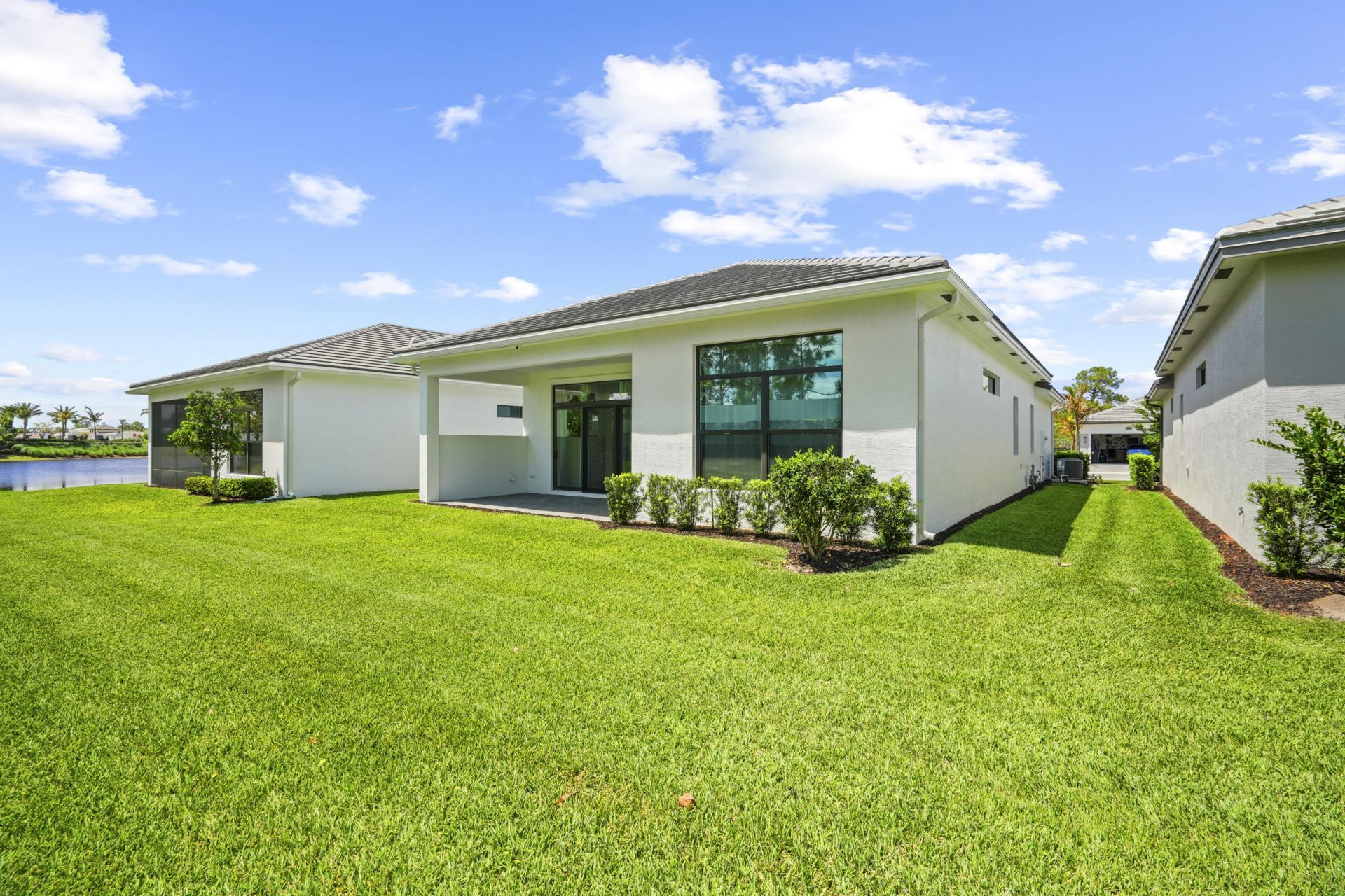 2752 SE Ashfield Drive, Port Saint Lucie, FL 34984 Photo
