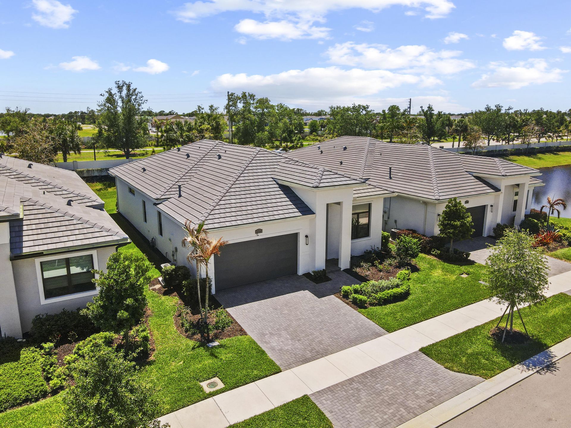 2752 SE Ashfield Drive, Port Saint Lucie, FL 34984 Photo
