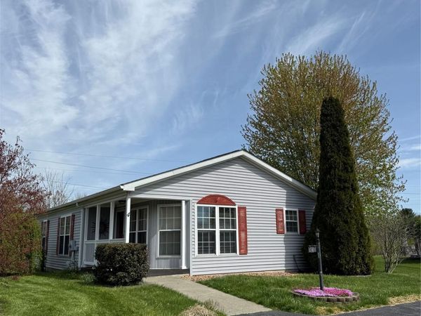 4 Delray Circle, Poughkeepsie, NY 12603