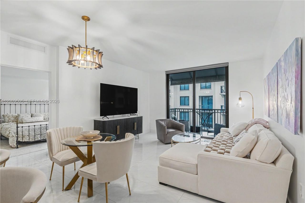 301 Altara Ave, Unit 822, Coral Gables, FL 33146 Photo