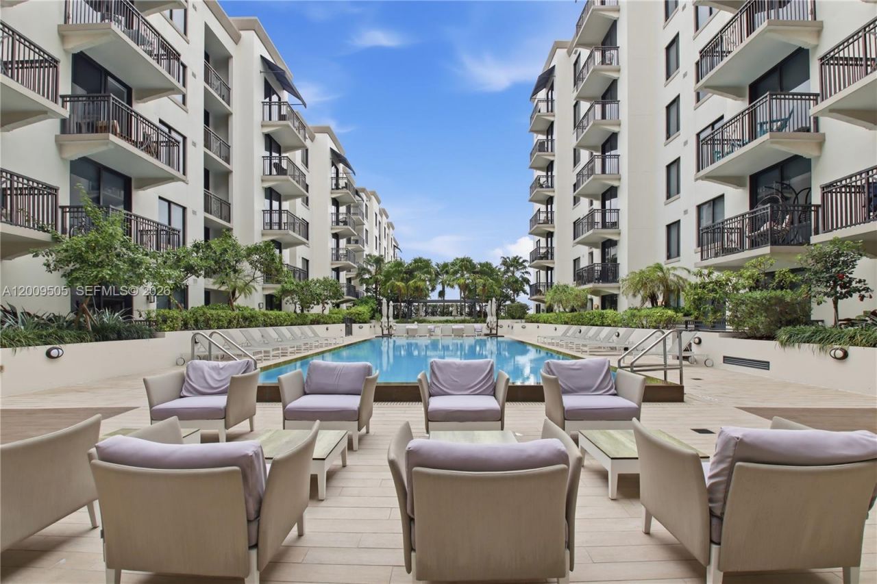 301 Altara Ave, Unit 822, Coral Gables, FL 33146 Photo