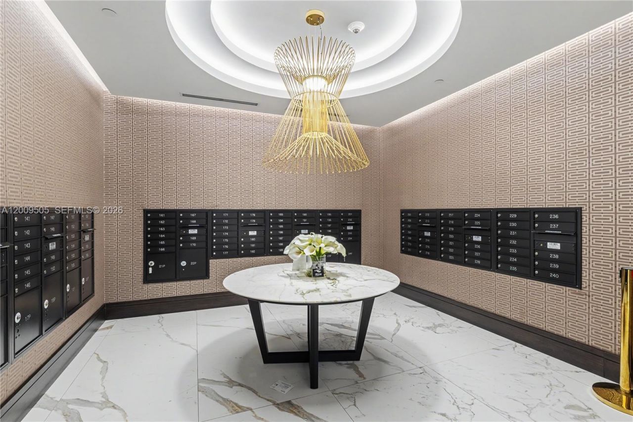 301 Altara Ave , Unit 822, Coral Gables, FL 33146 Photo