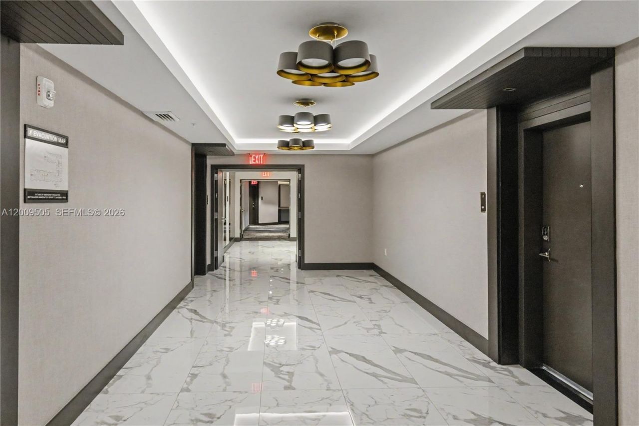 301 Altara Ave, Unit 822, Coral Gables, FL 33146 Photo
