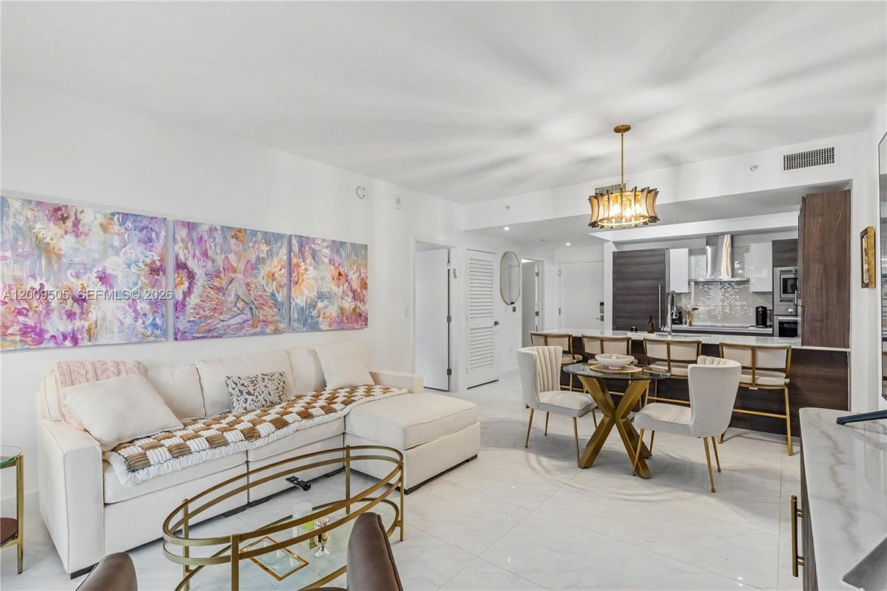 301 Altara Ave, Unit 822, Coral Gables, FL 33146 Photo