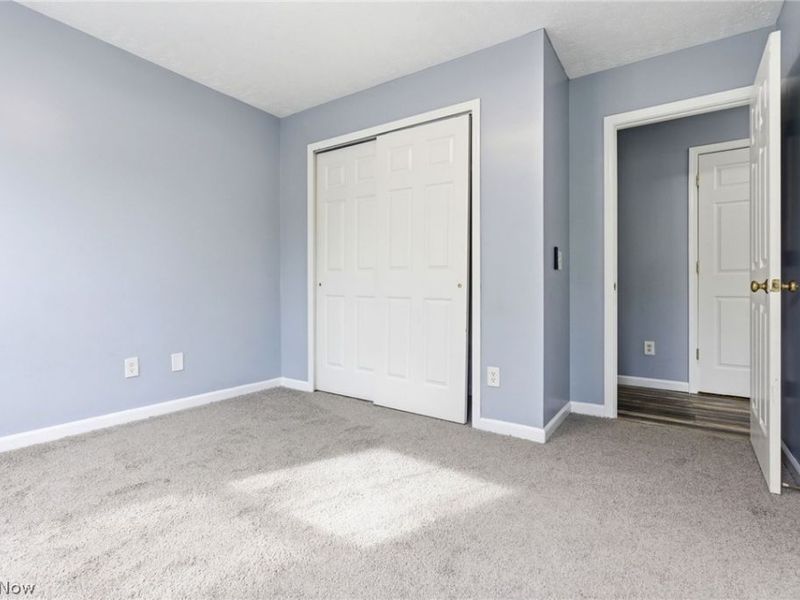 17583 Wildwood Lane, Cleveland, OH 44119 Photo 16