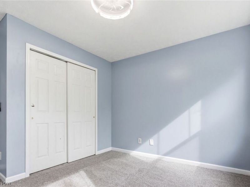 17583 Wildwood Lane, Cleveland, OH 44119 Photo 18