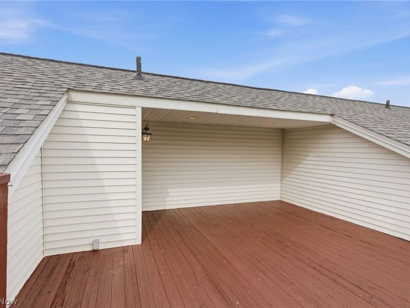 17583 Wildwood Lane, Cleveland, OH 44119 Photo 25