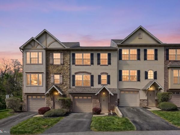 110 VALLEY DRIVE, Unit 110, RED LION, PA 17356
