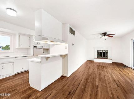 281 Devere Way, Sparks, NV 89431 Photo