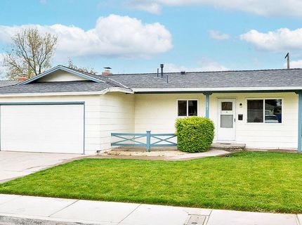 281 Devere Way, Sparks, NV 89431 Photo