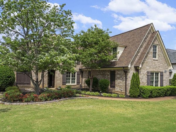 10220 HERONS RIDGE DR, Lakeland, TN 38002
