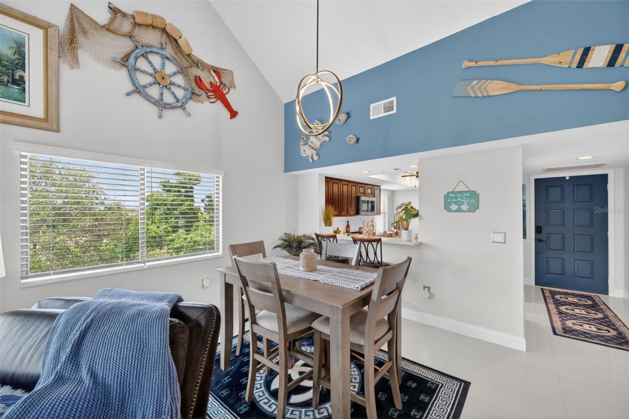 700 Starkey Road, Unit 352, Largo, FL 33771 Photo