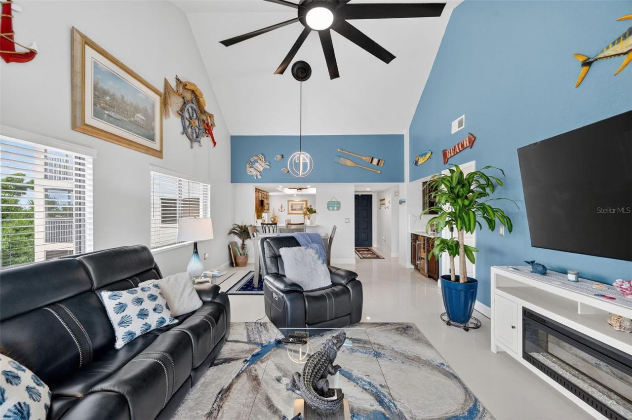 700 Starkey Road, Unit 352, Largo, FL 33771 Photo