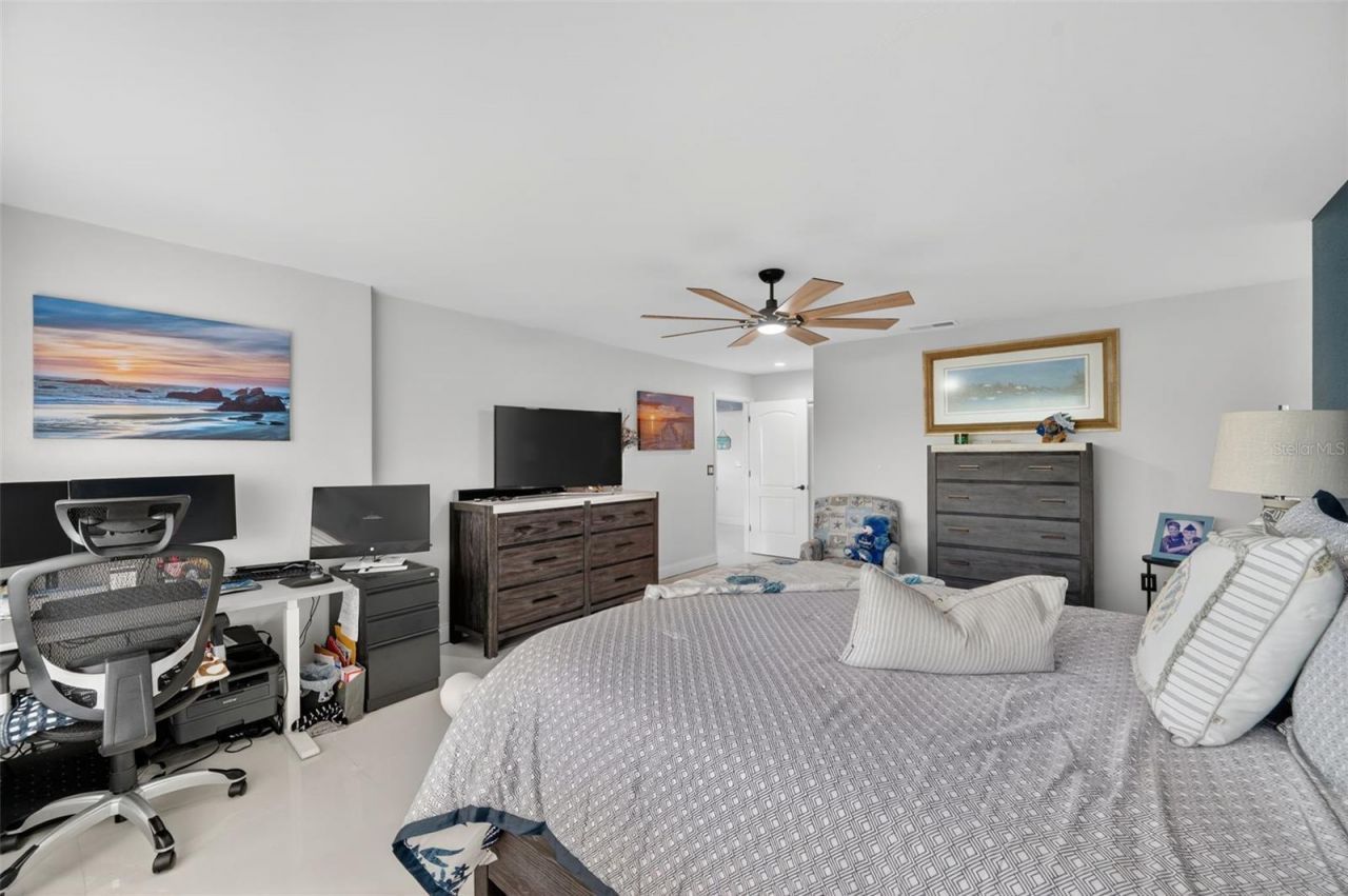 700 Starkey Road, Unit 352, Largo, FL 33771 Photo