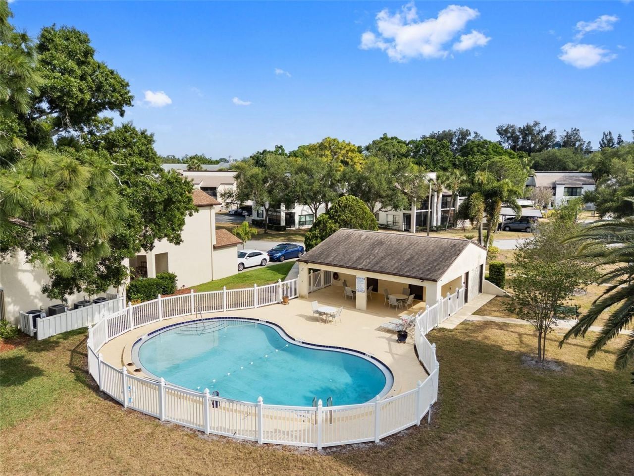 700 Starkey Road, Unit 352, Largo, FL 33771 Photo