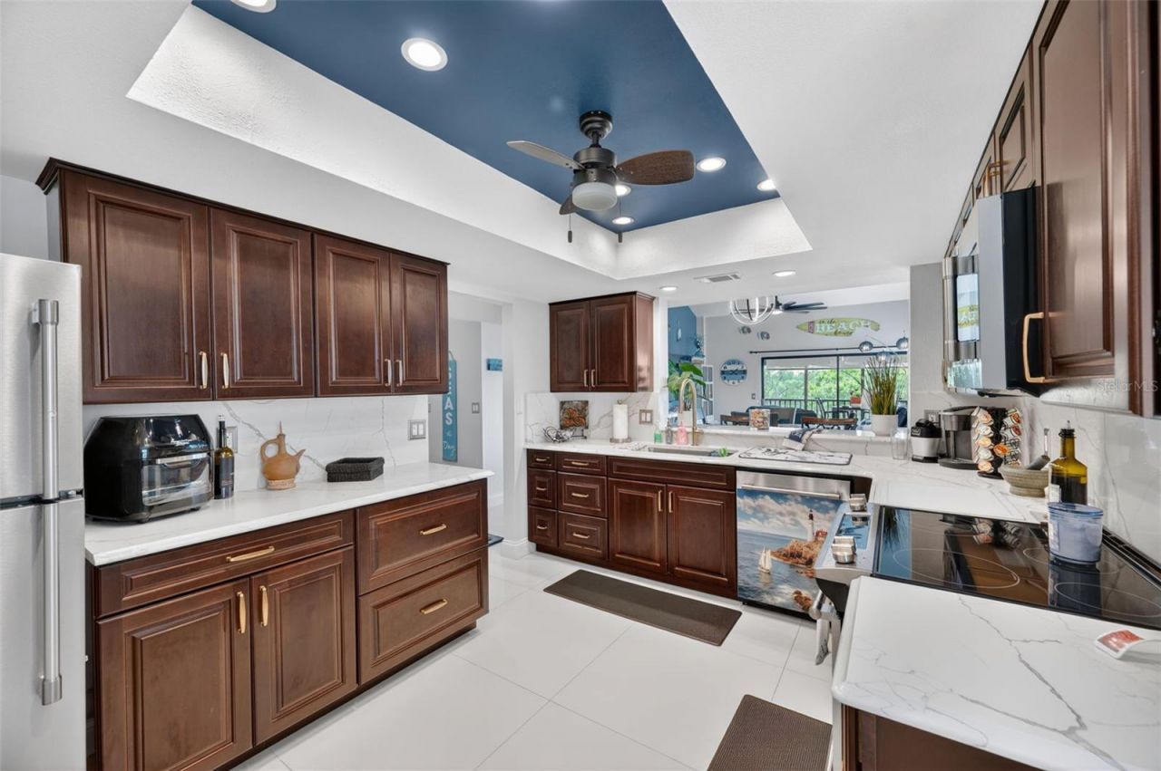 700 Starkey Road, Unit 352, Largo, FL 33771 Photo