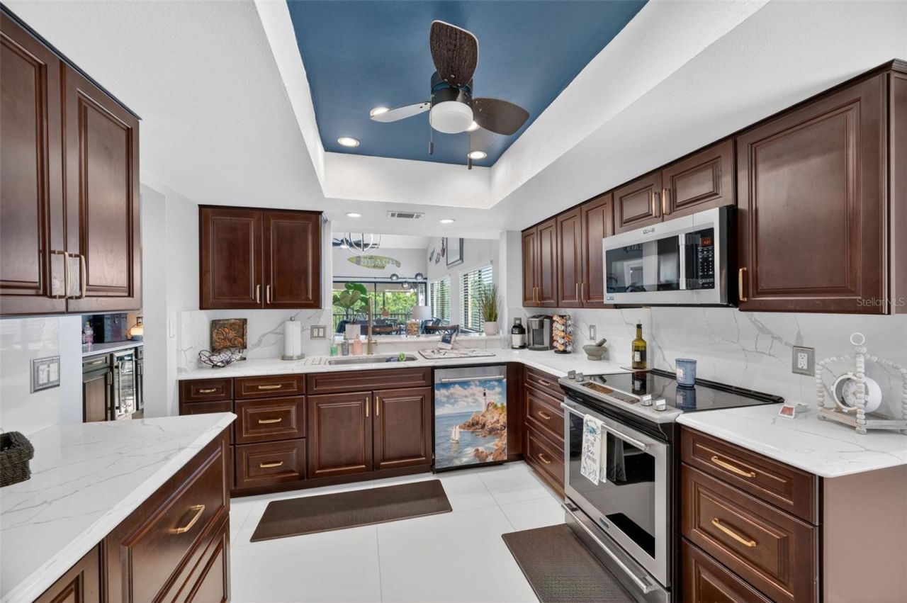 700 Starkey Road, Unit 352, Largo, FL 33771 Photo