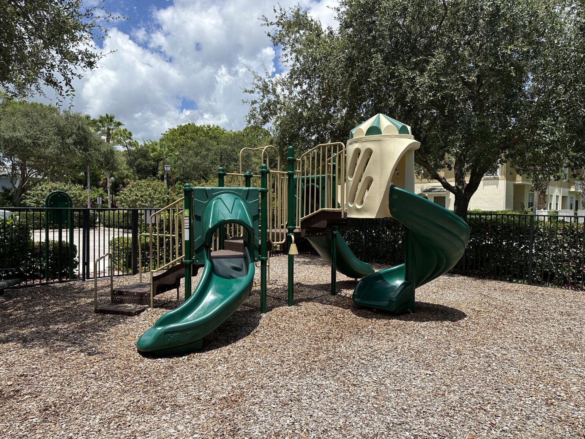 1560 SE Hampshire Way, Unit 204, Stuart, FL 34994 Photo