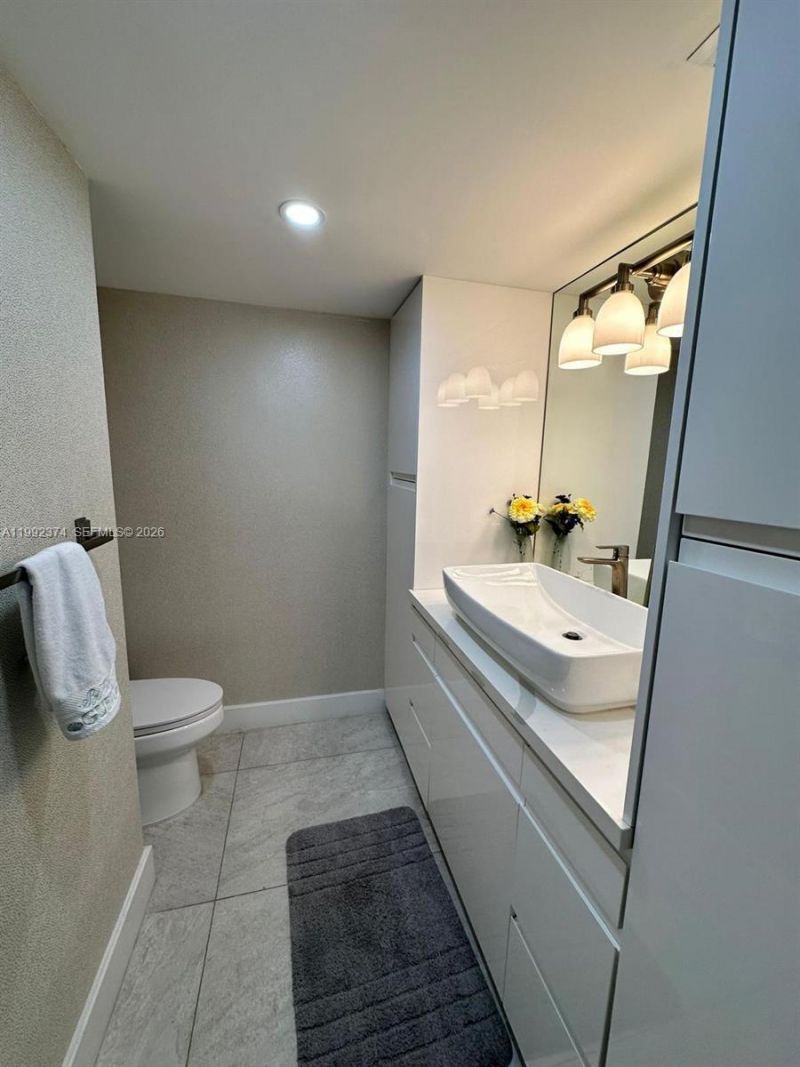 2751 S Ocean Dr , Unit 508S, Hollywood, FL 33019 Photo